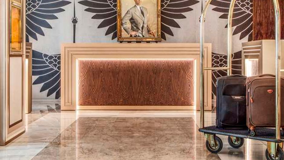 Hotel Bristol Geneve Lobby