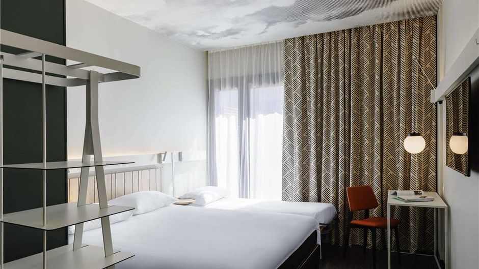 ibis Lyon Meyzieu Exterior