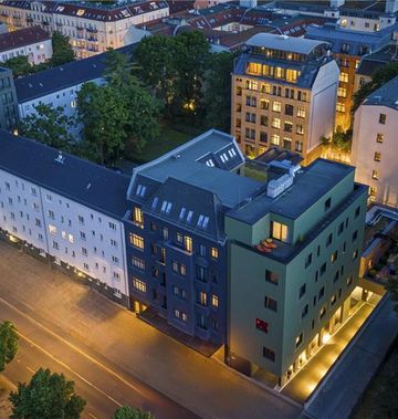 sly Berlin