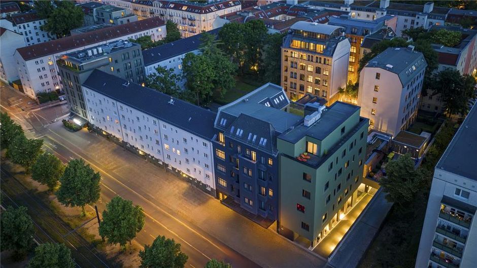 sly Berlin Exterior