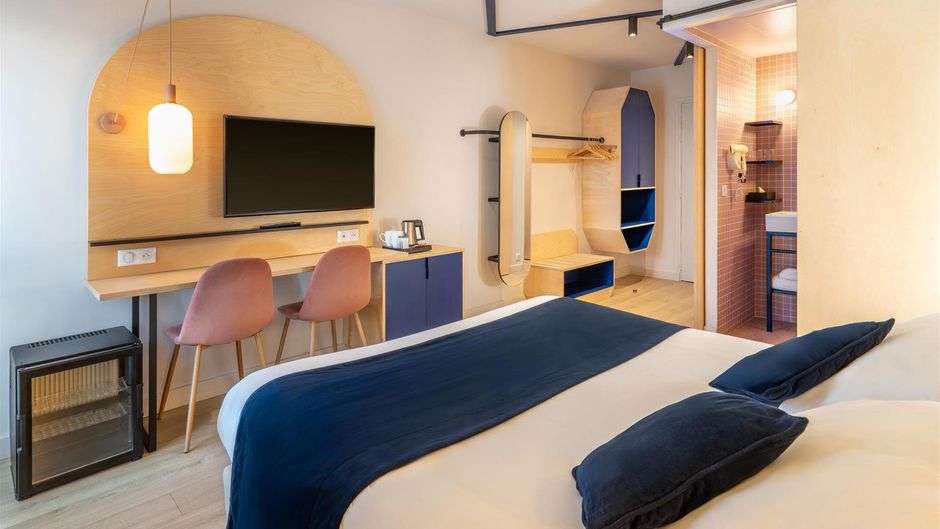 Urban Hotel Room