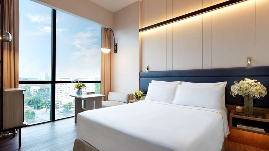 Momentus Hotel Alexandra Room