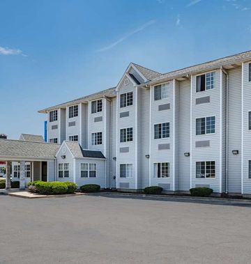 Super 8 by Wyndham Joliet