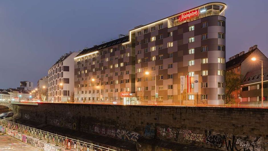 Hampton by Hilton Vienna City West Exterior