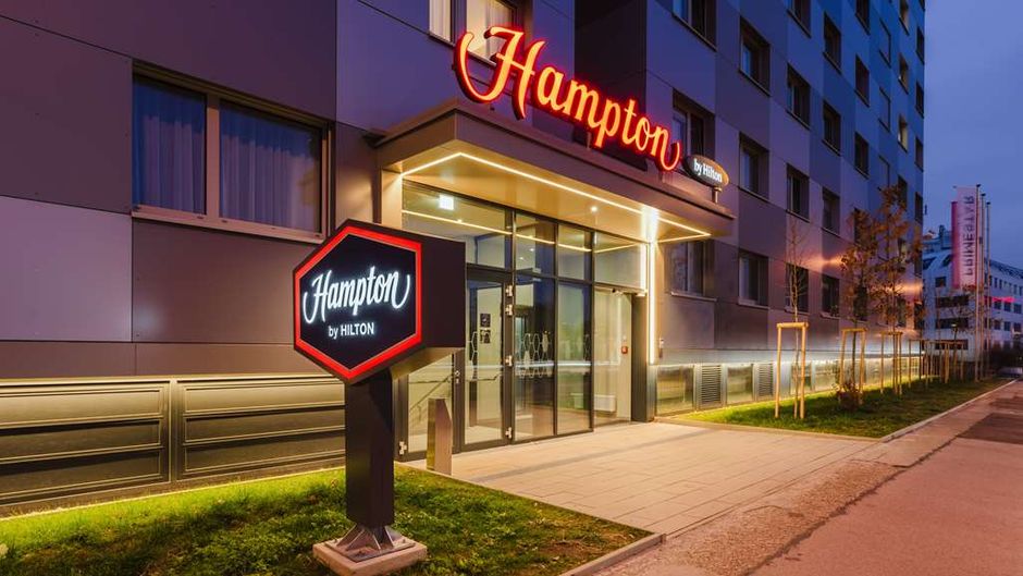 Hampton by Hilton Vienna City West Exterior