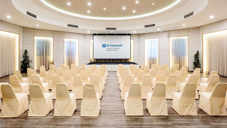 Wyndham Hua Hin Pranburi Resort & Villas Meeting