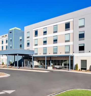 Home2 Suites by Hilton Hendersonville
