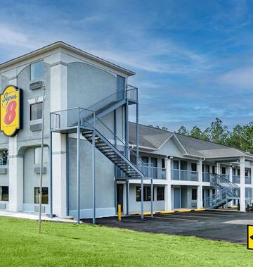 Super 8 by Wyndham Moss Point