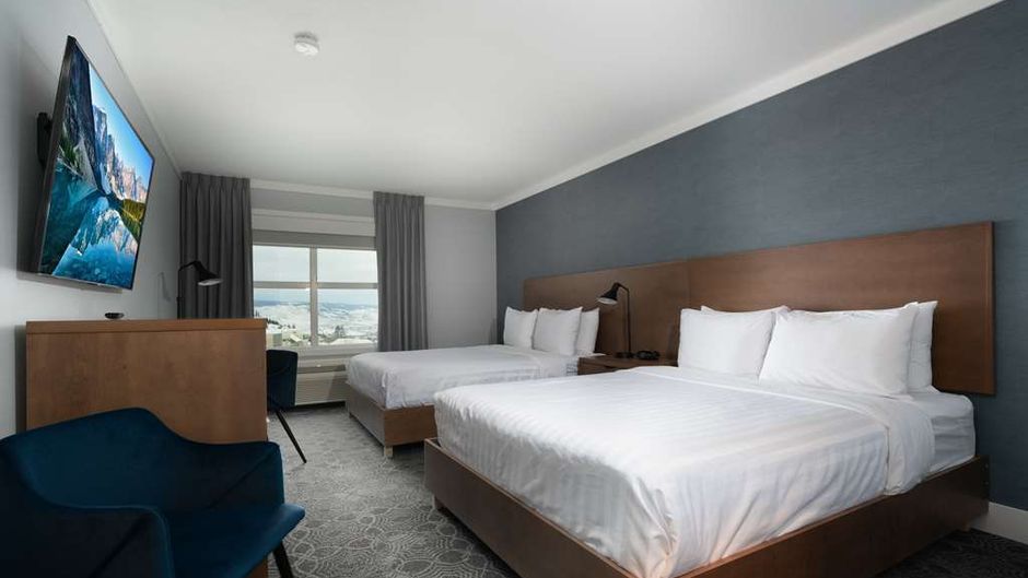 Prestige Kamloops Hotel Room