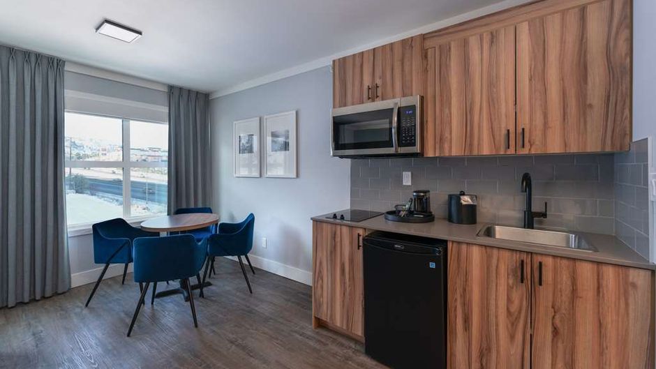 Prestige Kamloops Hotel Suite