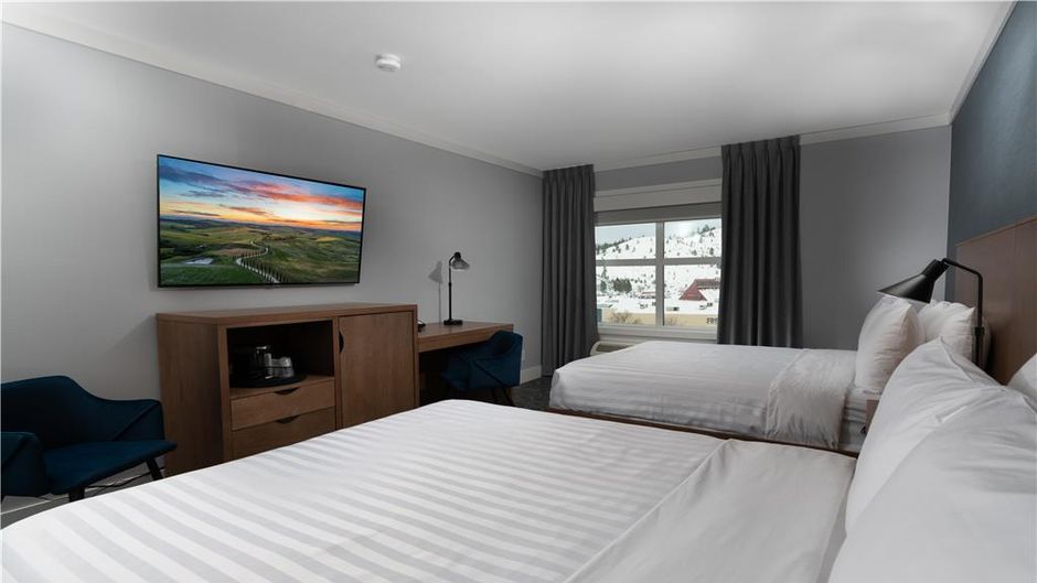 Prestige Kamloops Hotel Room