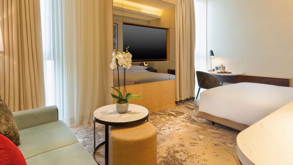 Embassy Suites by Hilton Doha Old Town Room
