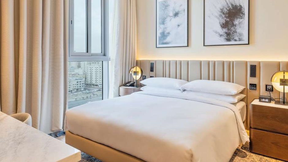 Embassy Suites by Hilton Doha Old Town Room