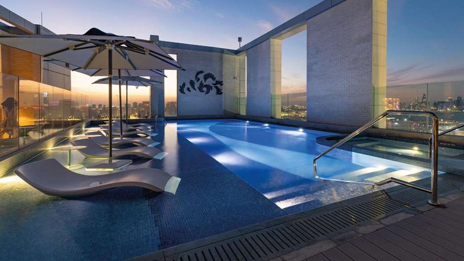 Embassy Suites by Hilton Doha Old Town Pool