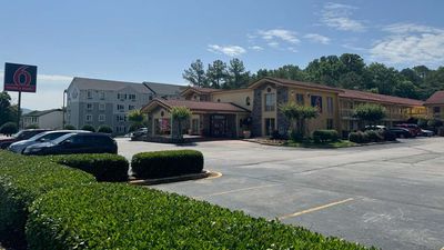 Motel 6 Huntsville AL University