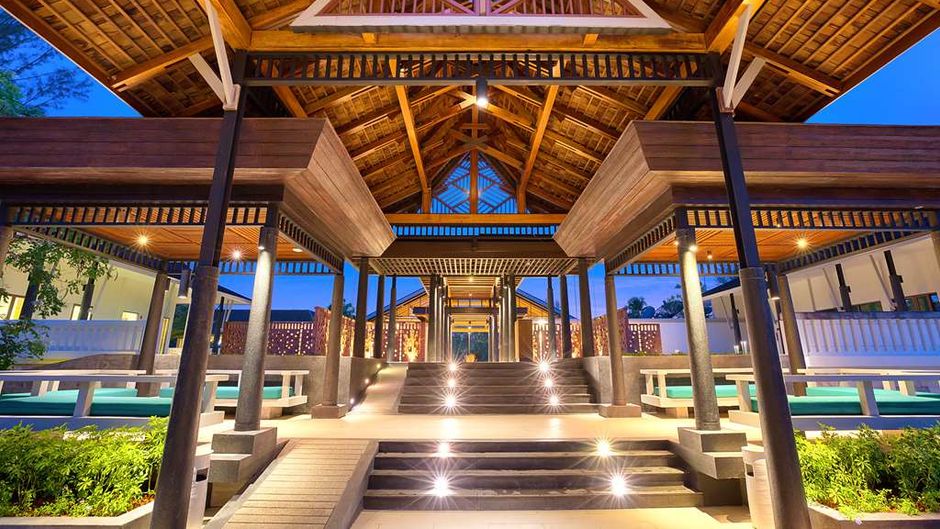 Outrigger Khao Lak Beach Resort Lobby
