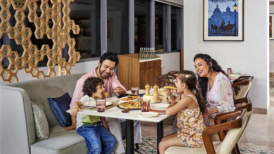 Novotel Mumbai International Airport Restaurant