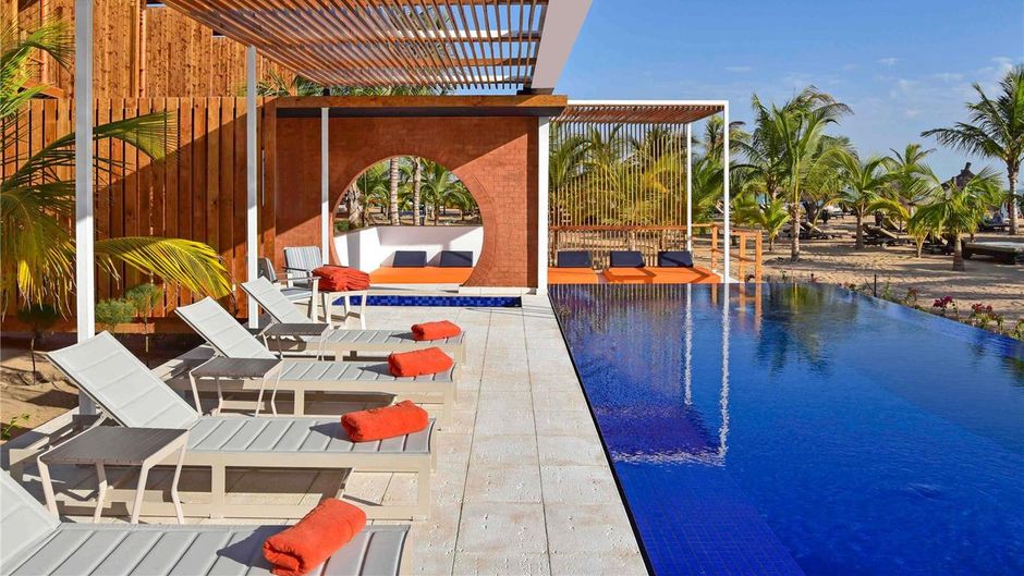 Movenpick Resort Lamantin Saly Exterior