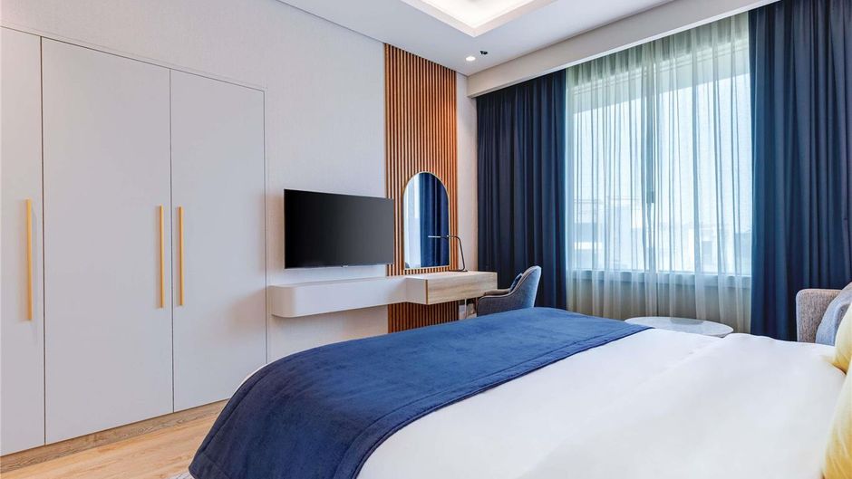 Moevenpick Grand Al Bustan Dubai Room