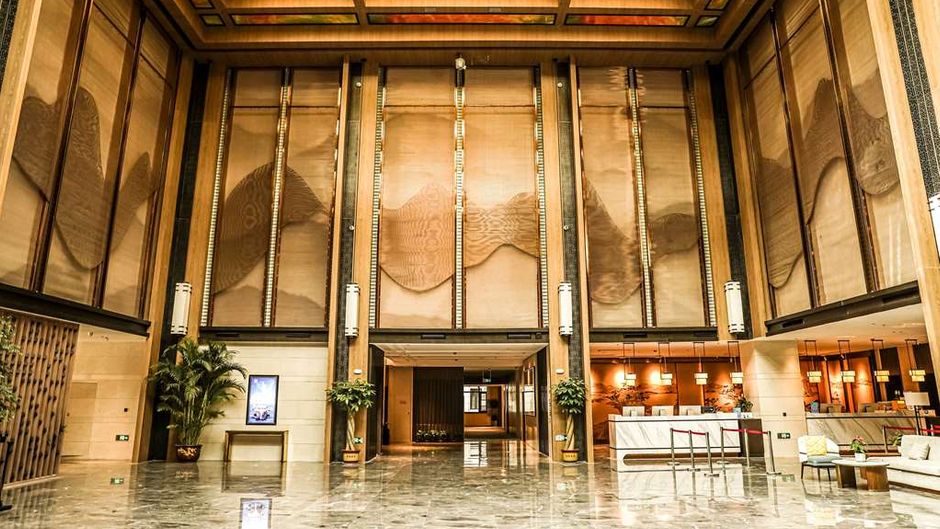 Howard Johnson Bole Plaza Chengwu Lobby