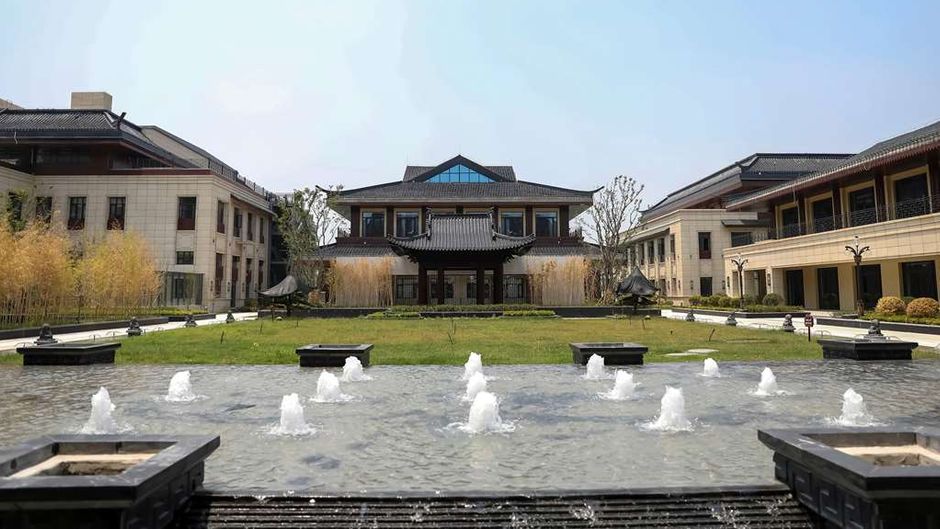 Howard Johnson Bole Plaza Chengwu Exterior
