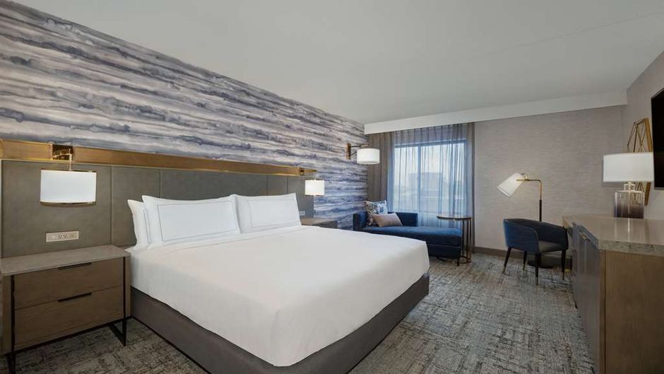 DoubleTree by Hilton Kingston Room