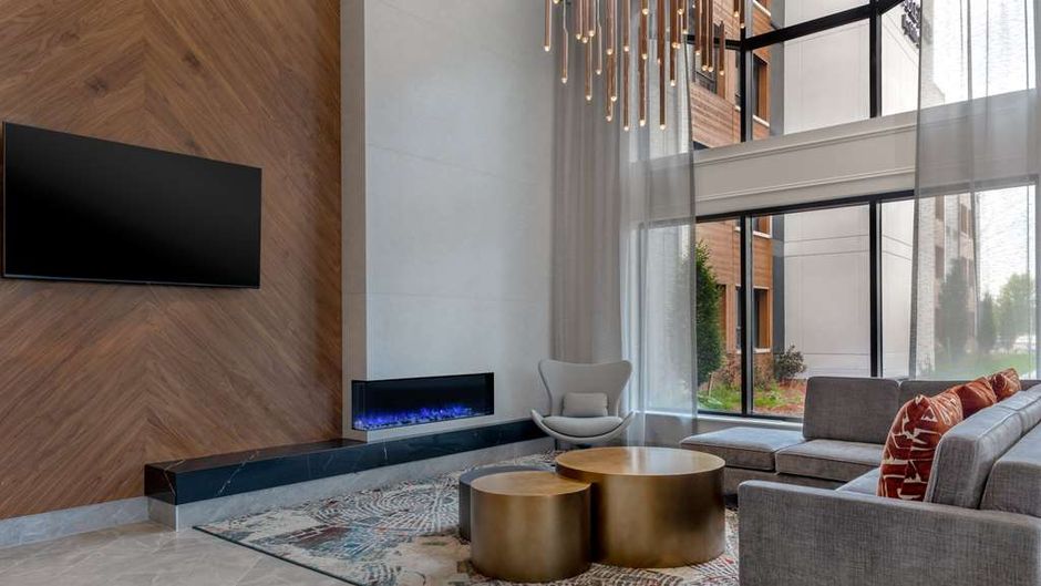 DoubleTree by Hilton Kingston Lobby
