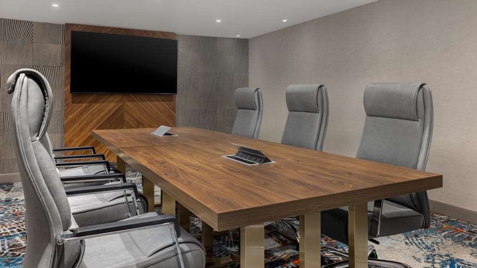 DoubleTree by Hilton Kingston Meeting