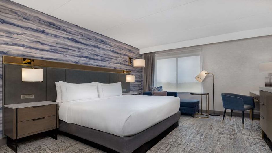 DoubleTree by Hilton Kingston Room