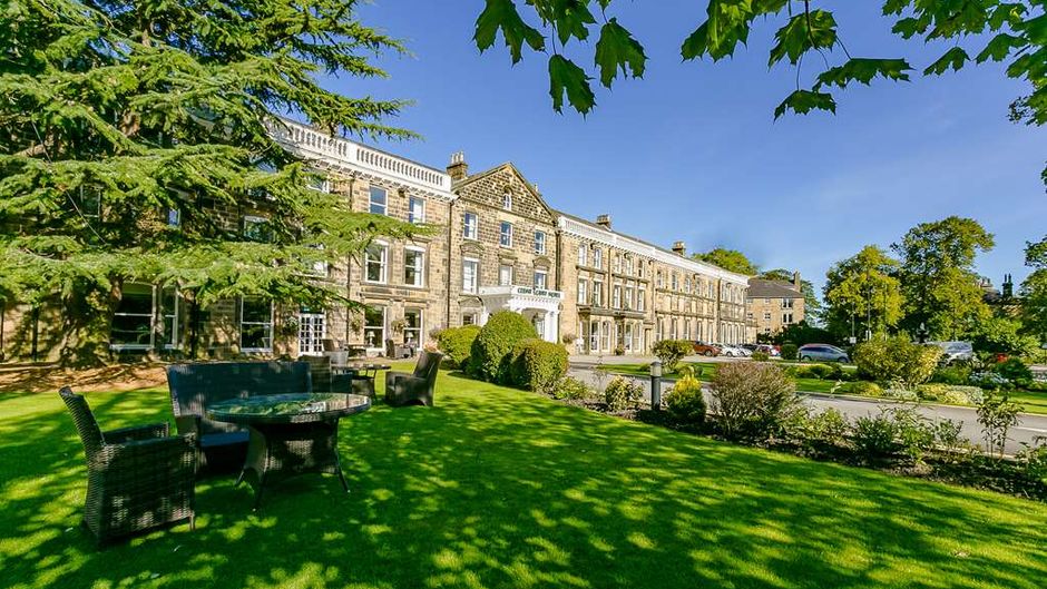 Cedar Court Hotel Harrogate Exterior