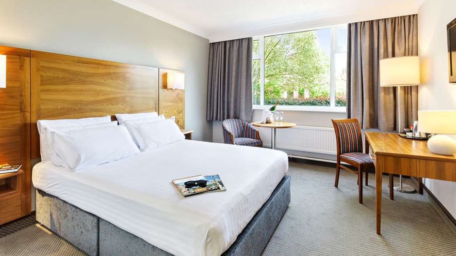 Cedar Court Huddersfield Hotel Room