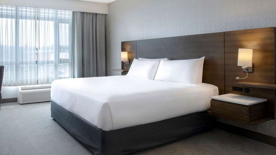 Great Blue Heron Casino and Hotel Room