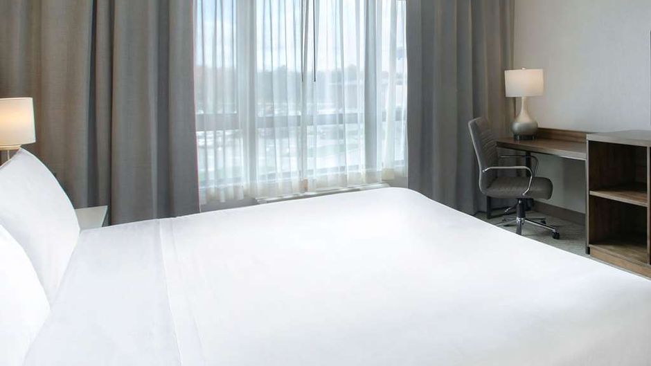 Great Blue Heron Casino and Hotel Room