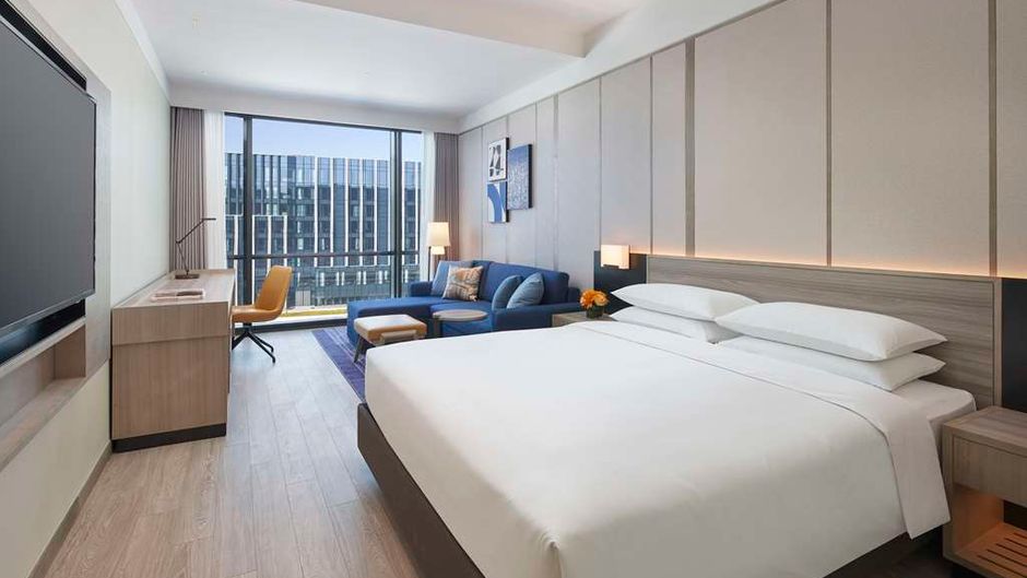 Hyatt Place International Airport Room