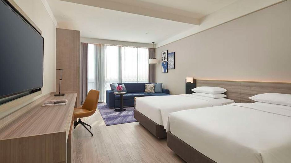 Hyatt Place International Airport Room