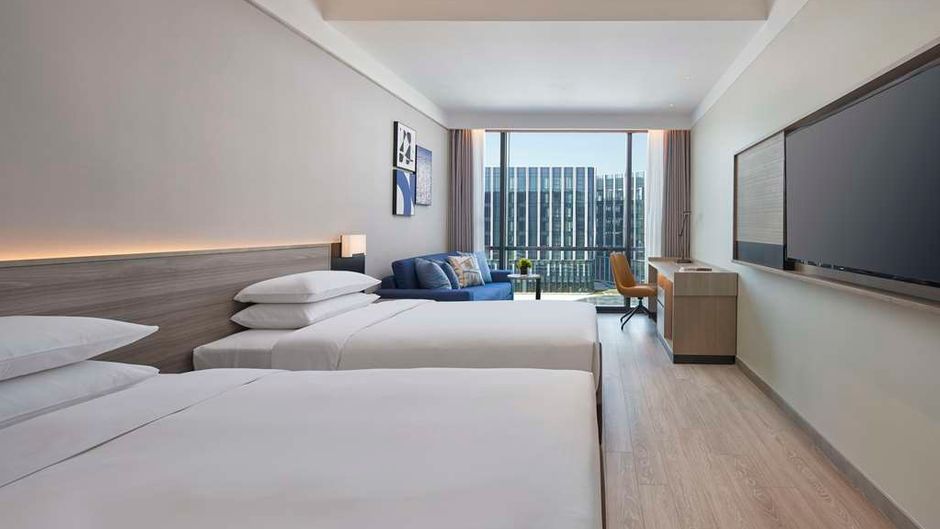 Hyatt Place International Airport Room