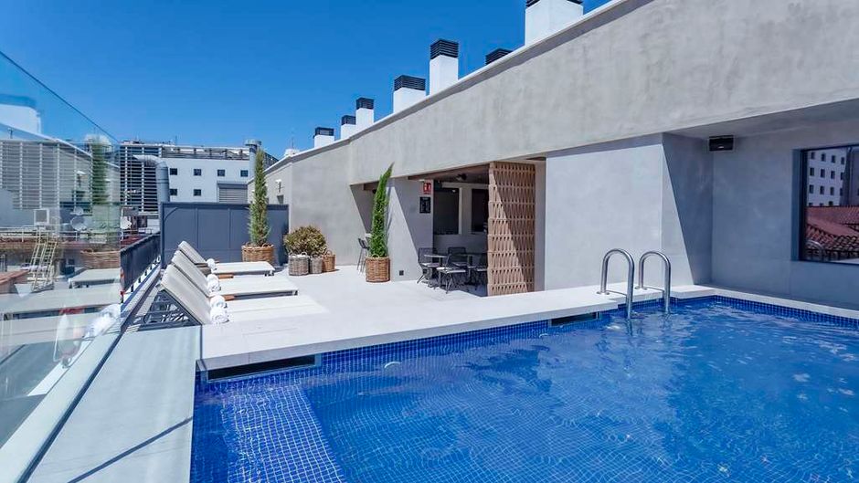 Hotel Villa Real Pool
