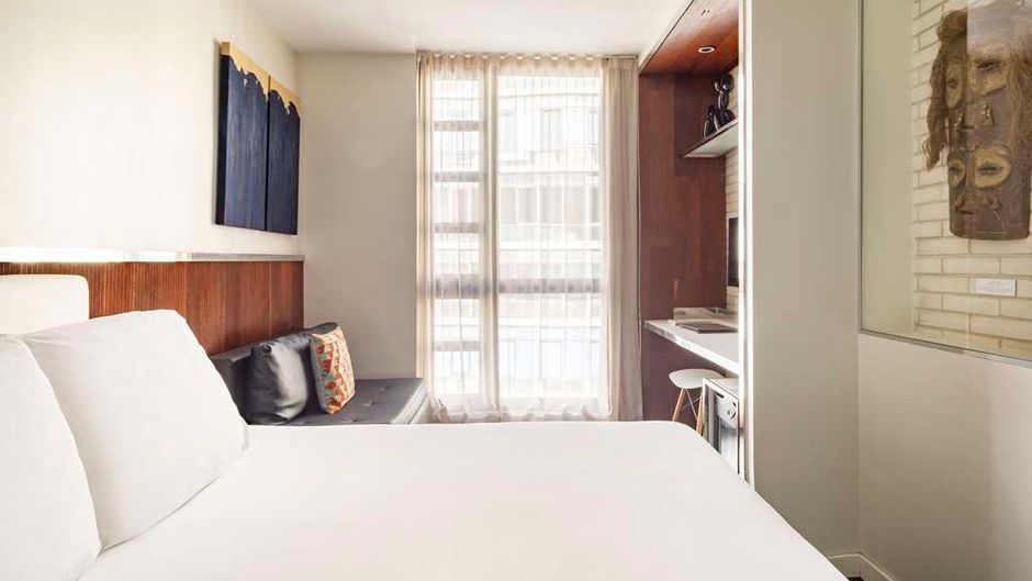Hotel Balmes Room