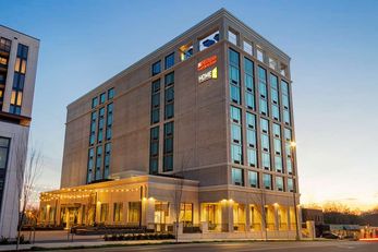 Home2 Suites by Hilton West End Avenue