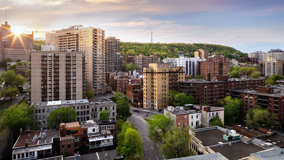 Sens Hotel Montreal Exterior