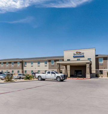 Baymont by Wyndham Carlsbad