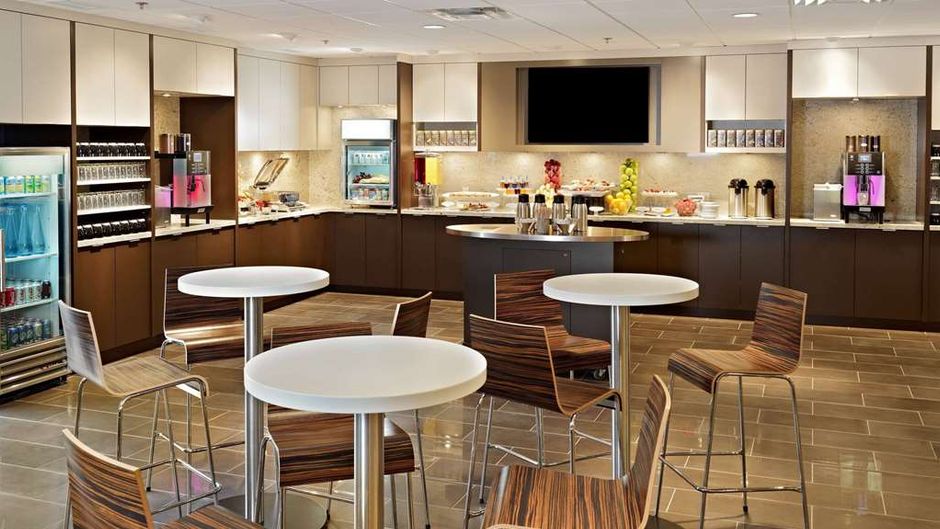Wyndham Edmonton Hotel & Conference Cntr Restaurant