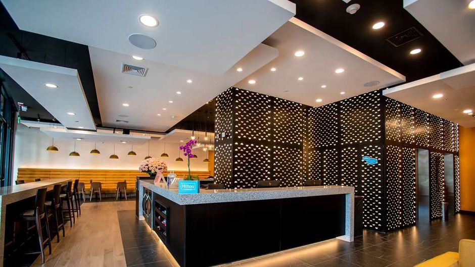 Hampton by Hilton Quito La Carolina Park Lobby