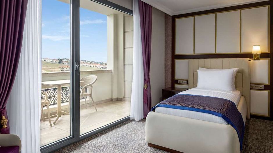 Ramada Plaza by Wyndham Silivri Suite