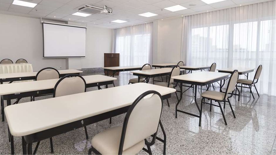 Tulip Inn Vila Velha Meeting