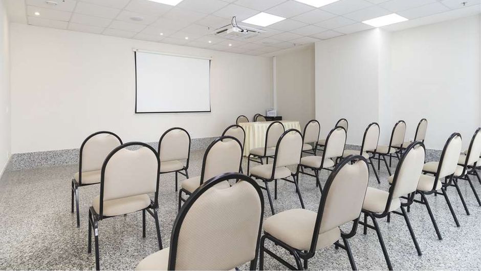 Tulip Inn Vila Velha Meeting