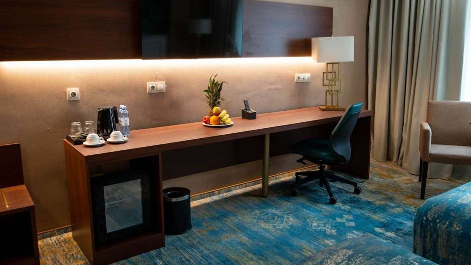 Best Western Plus Oskemen Room