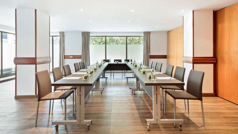 Best Western Premier CMC Girona Meeting