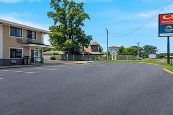 Econo Lodge