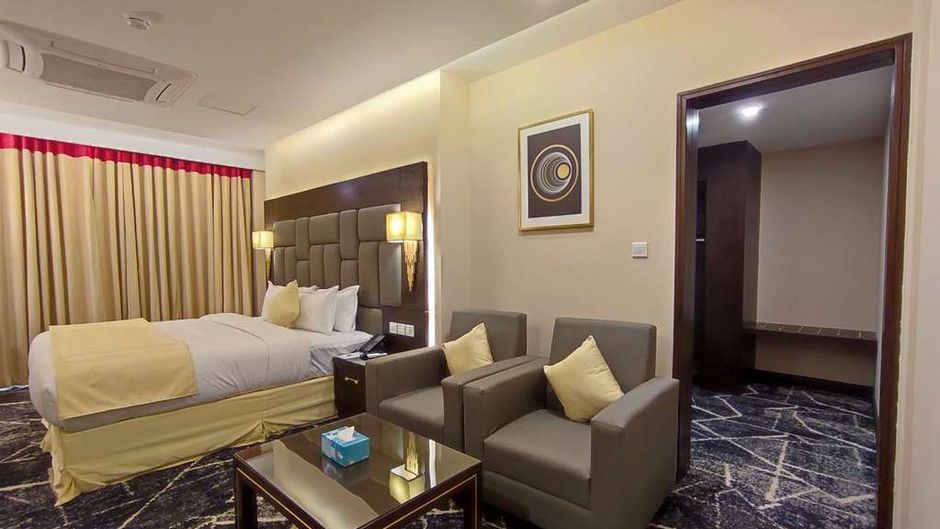 Ramada by Wyndham Lower Topa Resort Suite